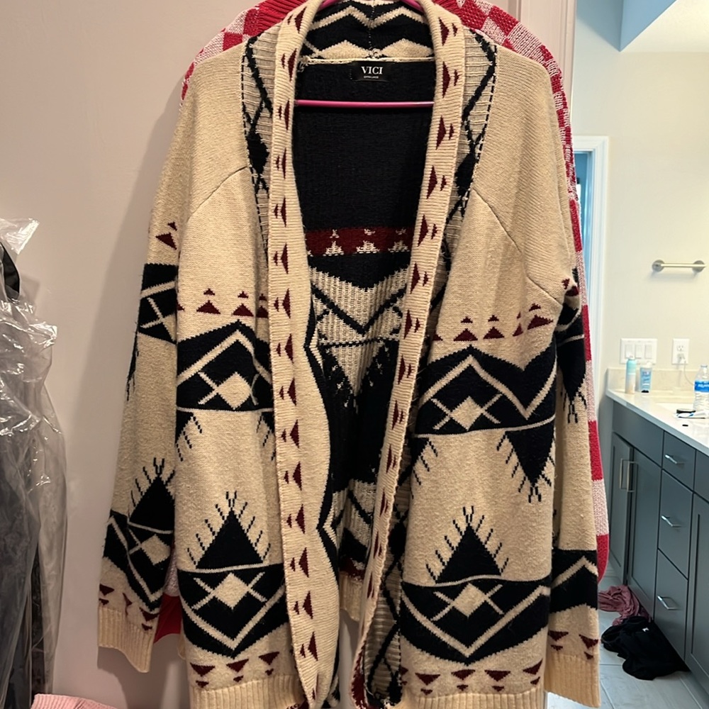 VICI size XL SWEATER CARDIGAN